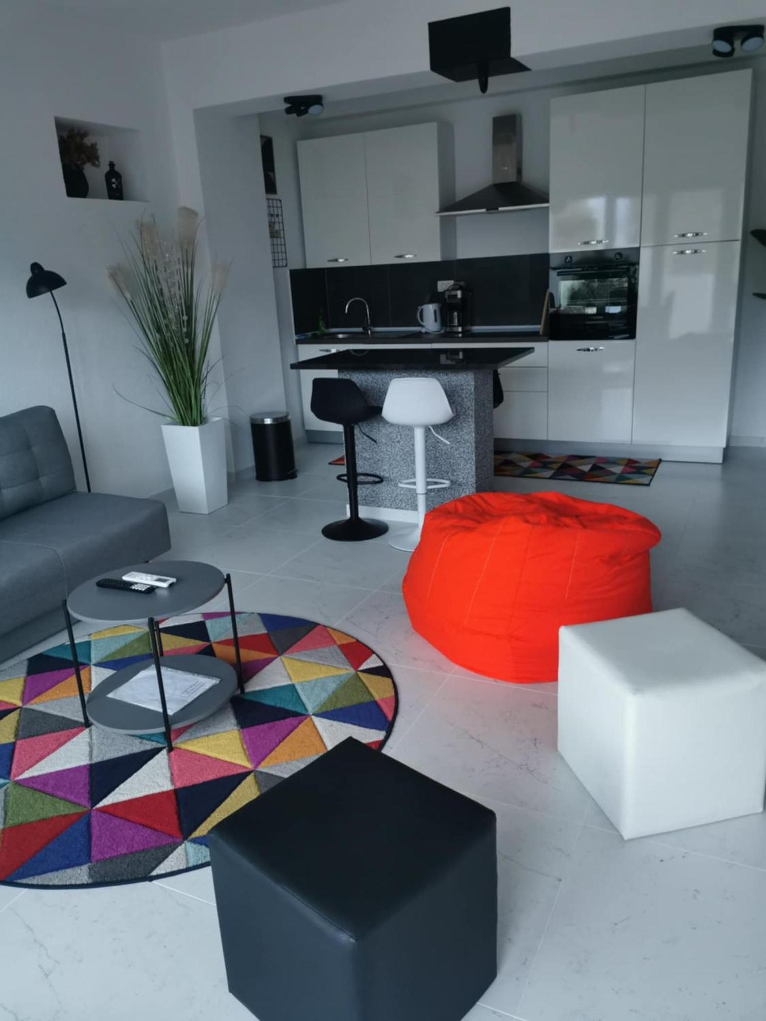 Guesthouse Nadia セニ 部屋 写真
